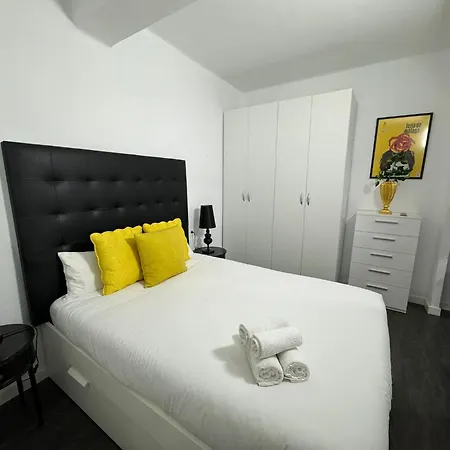 A 20 Pasos Del Museo Picasso Apartament *
