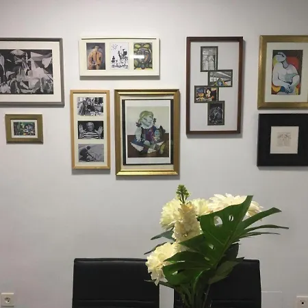 A 20 Pasos Del Museo Picasso * Málaga